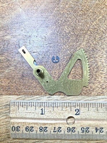 Old Urgos UW6 Series Clock Movement Rack (See Pics To ID Movement)     (K9630)