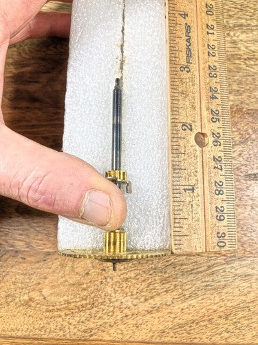 Korean Sehwa Clock Movement Hands Post (See Pics To ID Mvmt)     (K9537)
