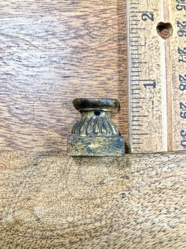 Black Mantel Clock Column Base (K9682)