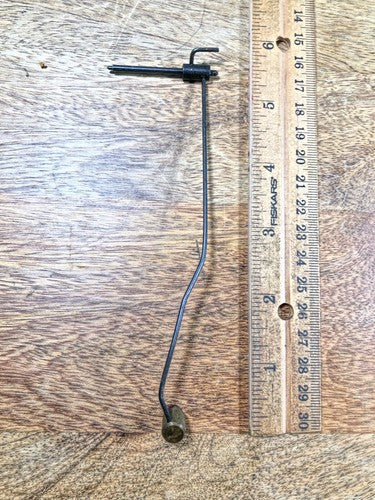 Made In China Clock Movement Hammer Assembly (See Pics To ID Mvmt) (K9671)