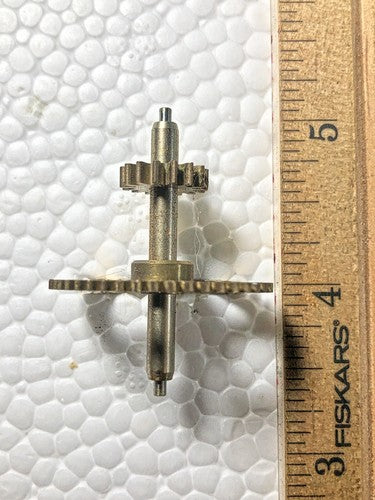 Urgos UW07073 Series Clock Movement Strike Side 3rd Wheel (See Pics)    (K8943)