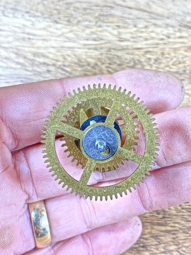 Jauch (PL46) Clock Movement Hands Post & Hour Wheel (See Pics To ID) (KD1017)
