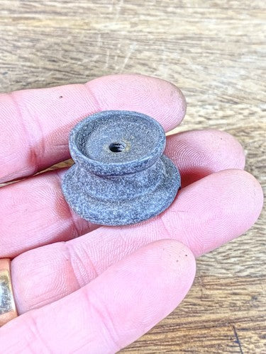 Antique Round Mantel Clock Column Base (Takes 3/4 Inch Round Column)    (KD1361)