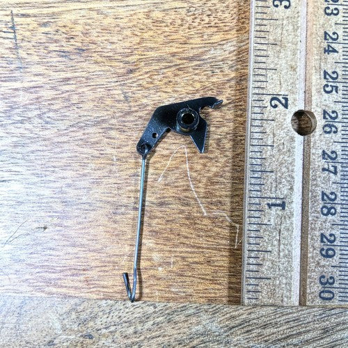 Seth Thomas 1703 (Electric) Clock Movement Chimes Hammer Lift Lever    (K8623)