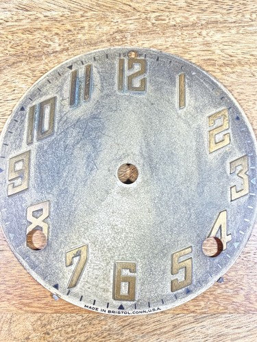 Old Unbranded 8 Day Metal Clock Movement Dial Pan    (KD020)