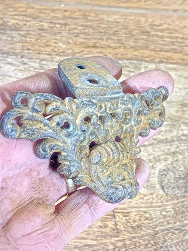 Antique Clock Foot    (KD1547)