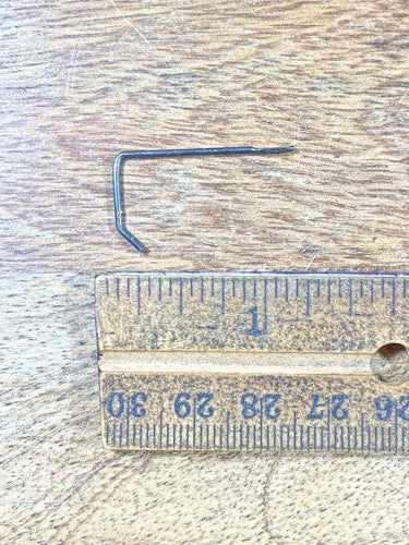 Ingraham (Stamped 6 00) Clock Movement Verge Retainer  (KD1516)