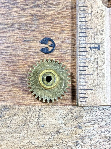 Seth Thomas A403-002 Clock Movement Small Transmission Wheel  (K9546)