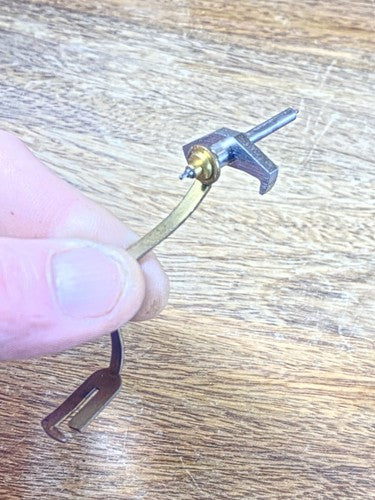 Clock Movement Verge (33.5mm Length, 17.6mm Between Teeth, 1.0mm Pivot) (KD1468)