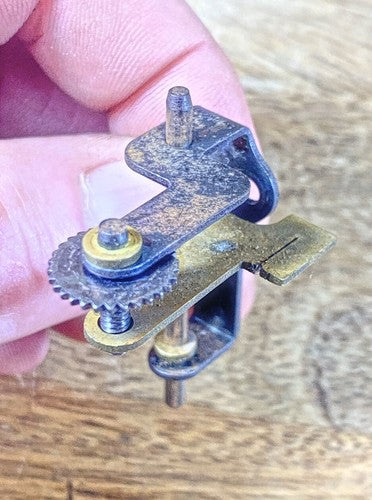 Ingraham (Stamped Oct 78 / Nov 79) Clock Movement Pendulum Bridge (KD587)