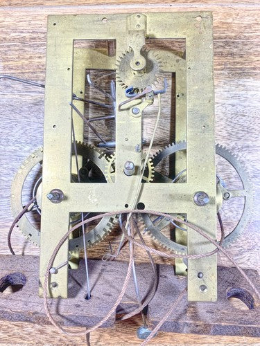 Unbranded 30 Hour Clock Movement Hands Post (See Pics To ID Mvmt) (KD507)