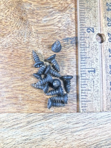 Made In China Clock Movement Mounting Screws Lot (See Pics To ID Mvmt) (K9647)