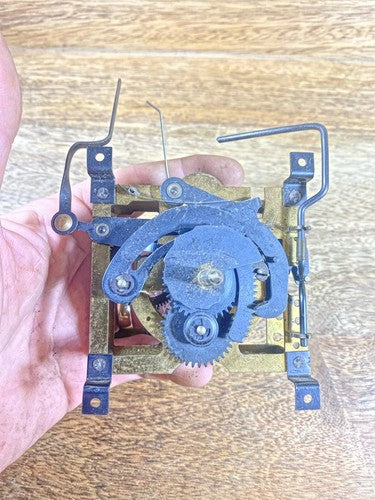 Regula 25 Clock Movement  Pendulum Bridge (See Pics To ID Mvmt)   (KD1308)
