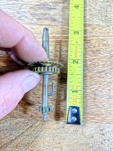 New Haven Clock Movement Hands Post  (See Pics to ID Mvmt)  (KD1220)