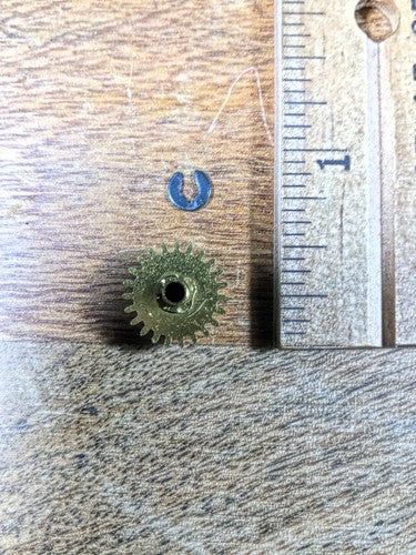 Seth Thomas 1703 (Electric) Clock Movement Small Transmission Wheel  (K8627)