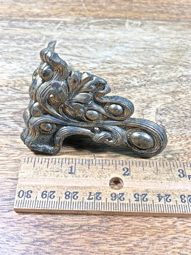 Antique Clock Foot - Vintage Clock Parts       (K9518)
