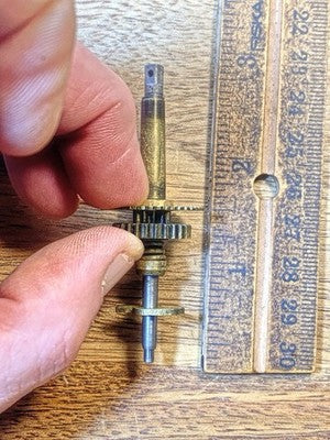 New Haven Wall Clock Movement Hands Post (See Pics To ID Mvmt) KD4521