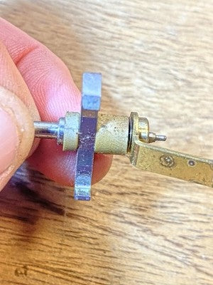 Clock Movement Verge (33.2mm Length, 17.6mm Between Teeth, 1.0mm Pivot) (KD4119)