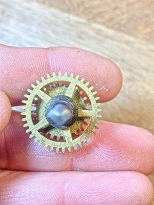 New Haven Wall Clock Movement Hands Post (See Pics To ID Mvmt) KD4521