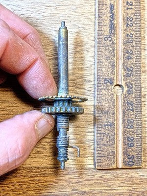Ingraham (Stamped Oct 78) Clock Movement Hands Post  (KD4286)