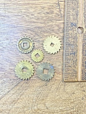 Assorted Lot Of Old Clock Movement Click Wheels (Lot Of 5)   (KD3005)