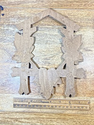Old Cuckoo Clock  Surround (8 X 10 1/4 Inches) (LL5302)