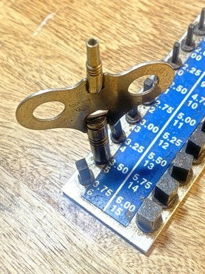 Clock Key Size 5 or 3.50mm And Size 000 or 1.75mm on Top  (KD4364)