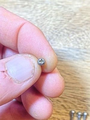 Clock Dial Pan Mounting Screws      (KD4433)