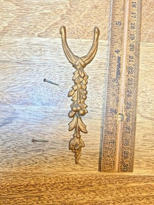 Antique Black Mantel Clock Trim Piece For parts/Repair   (KD4258)