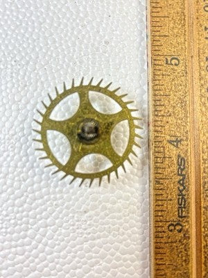 Ingersoll Clock Movement  Escape Wheel (See Pics To ID Movement) (KD3069