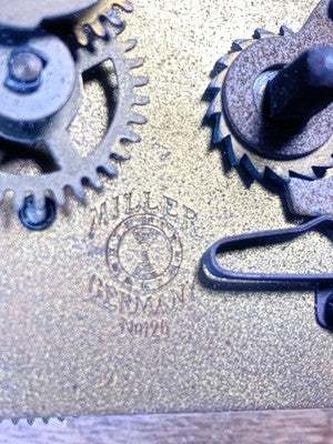 DRGM Clock Movement  Strike Side Main Wheel (See Pics To ID Movement)   (KD2627)