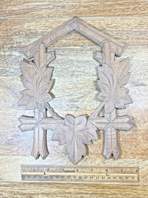 Old Cuckoo Clock  Surround (8 X 10 1/4 Inches) (LL5306)
