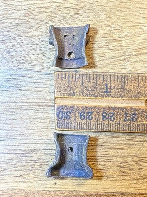 Old Mantel Clock Column Base and Capitol Set    (KD4117)