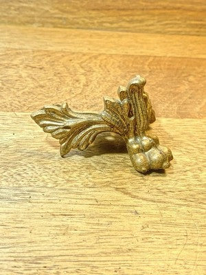 Antique Black Mantel Clock Claw Foot      (Lot KD4564)