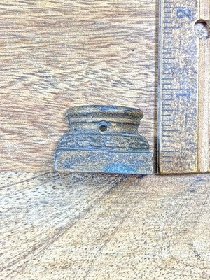 Mantel Clock Column Base    (KD3039)