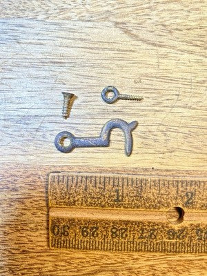 Old Clock Door Latch               (KD4243)