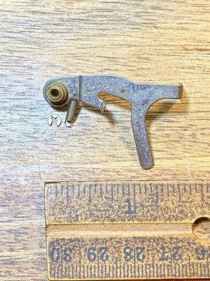 Hermle 451-050 Clock Movement Rack Hook - Vintage Clock Parts (KD3764)