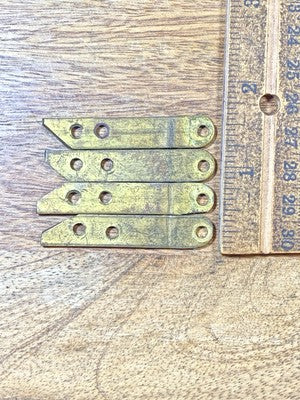 DRGM Clock Movement Mounting Brackets (See Pics To ID Movement)   (KD2656)