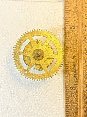 New Haven Wall Clock Movement Strike Side 3rd Wheel (See Pics To ID Mvmt) KD4515