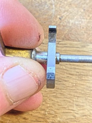 Clock Movement Verge (33.2mm Length, 17.6mm Between Teeth, 1.0mm Pivot) (KD4094)