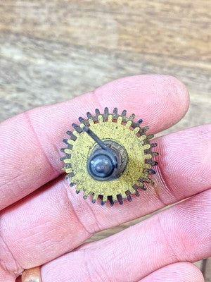 Ingraham Clock Mvmt (Pat 78/79)  Hands Post (See Pics To ID)   (KD2923)