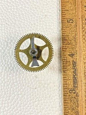 Ingersoll Clock Movement  Strike Side 5th Wheel (See Pics To ID Mvmt) (KD3072)