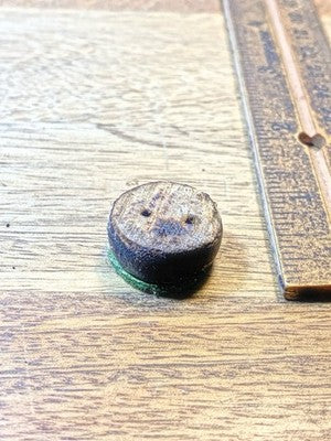 Vintage Wood Clock Foot      (KD4400)