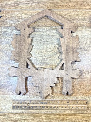 Old Cuckoo Clock  Surround (8 X 10 1/4 Inches) (LL5303)