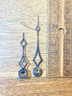 New Haven Clock Movement Hands Set (See Pics To ID Mvmt)         (KD4453)