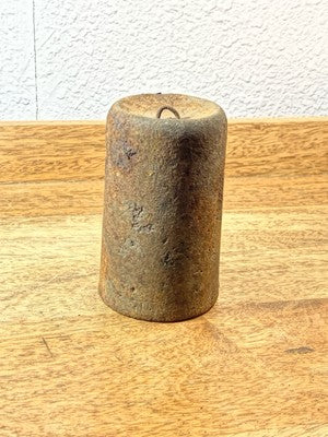 Old  Clock Weight 3 5/8 Inches  Long 3 lb 9oz 2.35 Inch Diameter Base   (WT044)