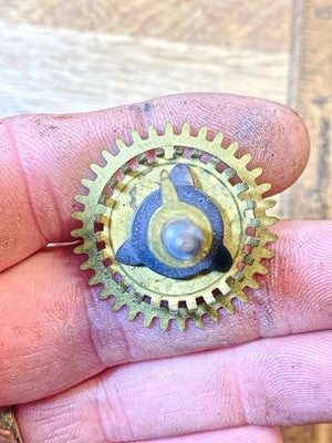 Old Sessions Clock Movement Hands Post (See Pics to ID Mvmt) (KD4584)