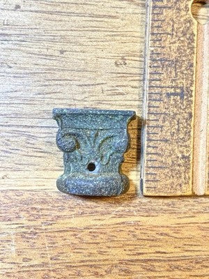 Old Clock Column Top Or Capitol   (KD4216)