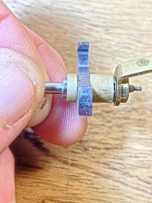 Clock Movement Verge (33.2mm Length, 17.6mm Between Teeth, 1.0mm Pivot) (KD4119)