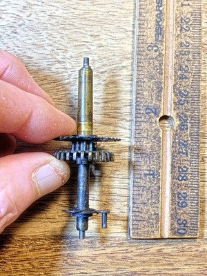 Ingraham (Stamped 5 12) Clock Movement Hands Post (KD4304)